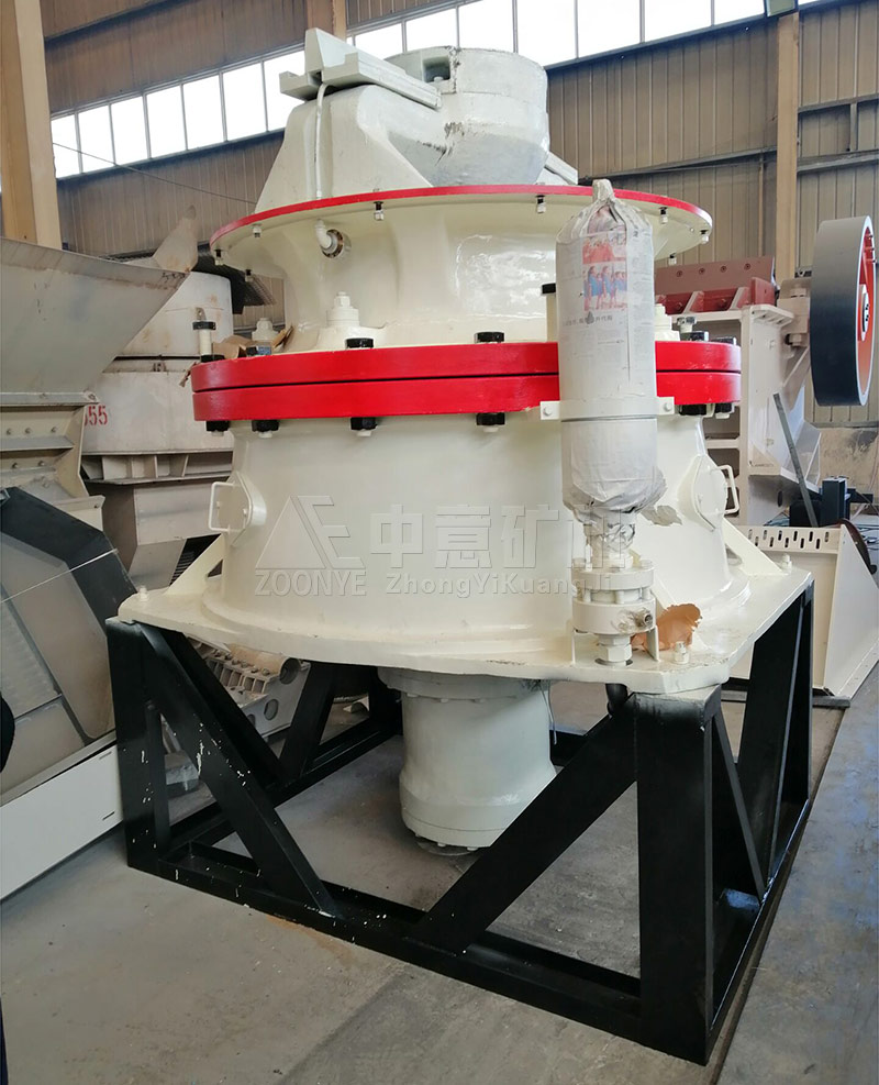 單缸圓錐破車間實(shí)拍