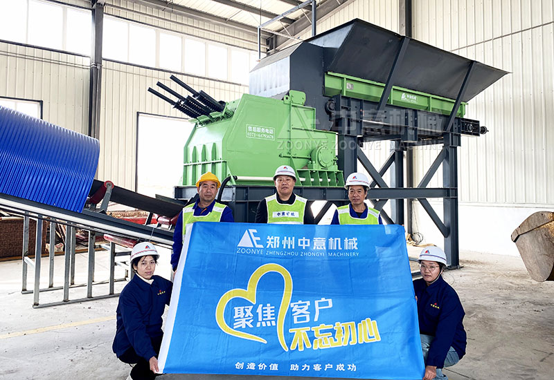 技術(shù)工程師合影留念