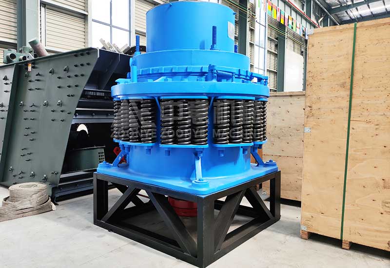 彈簧圓錐破碎機(jī).jpg 彈簧圓錐破碎機(jī)
